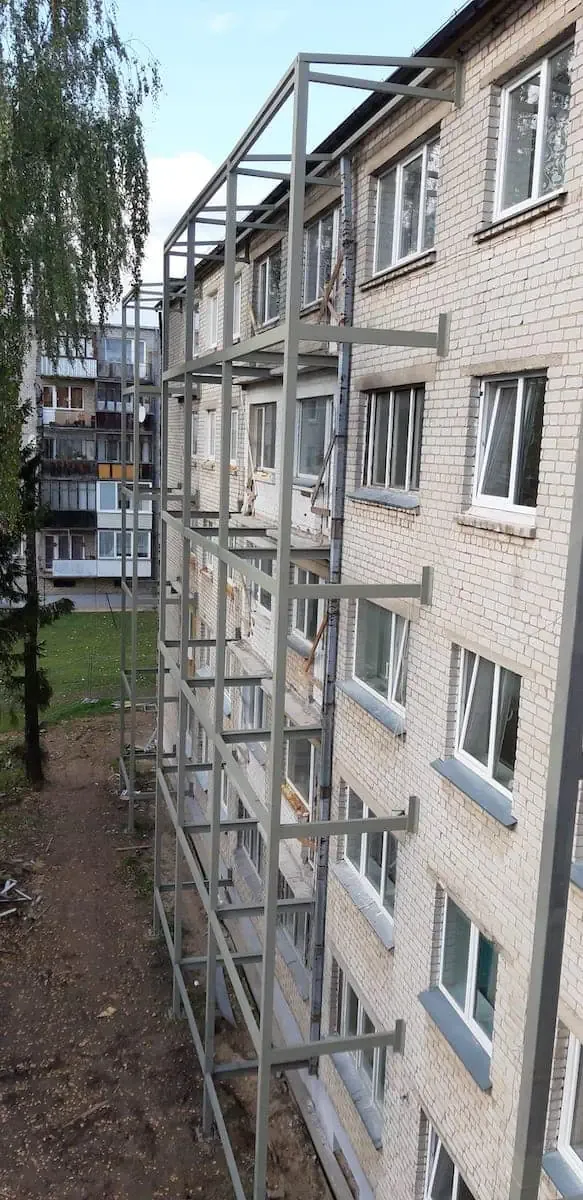 renovacijos metalinė dalis